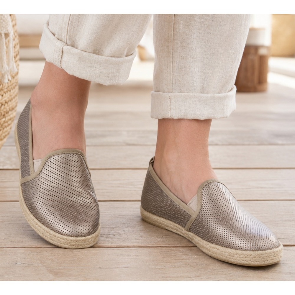 Clark's AZELLA Theoni Slip On Perforated Leather Loafers Espadrille Metallic 6.5